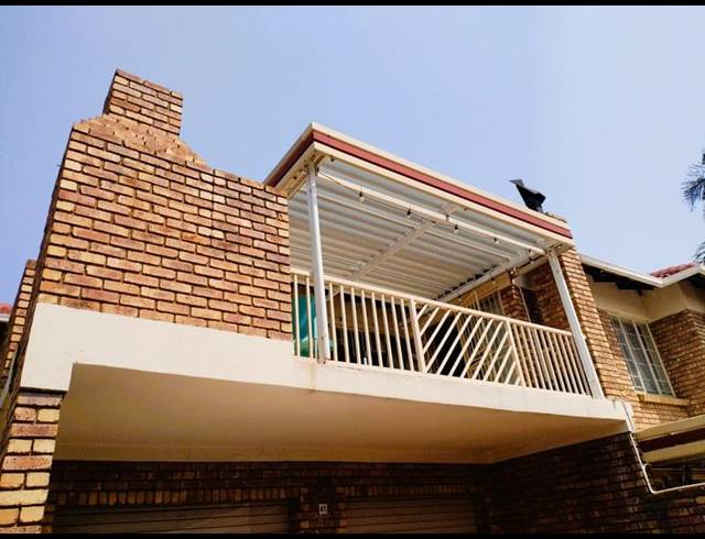3 BEDROOM TOWNHOUSE FOR SALE IN ELDORAIGNE